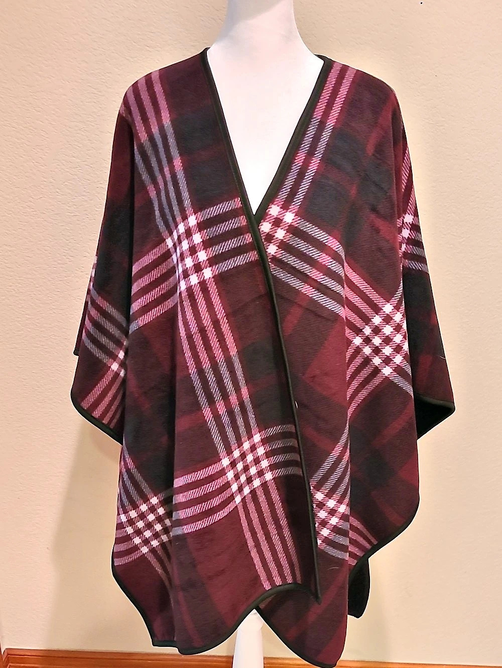 Ike Behar Plaid Sherpa Wrap Poncho Burgundy & Black One Size